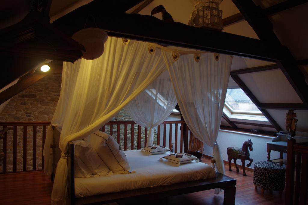 Le Domaine De Saint-Thomin Bed & Breakfast Nostang Exterior foto